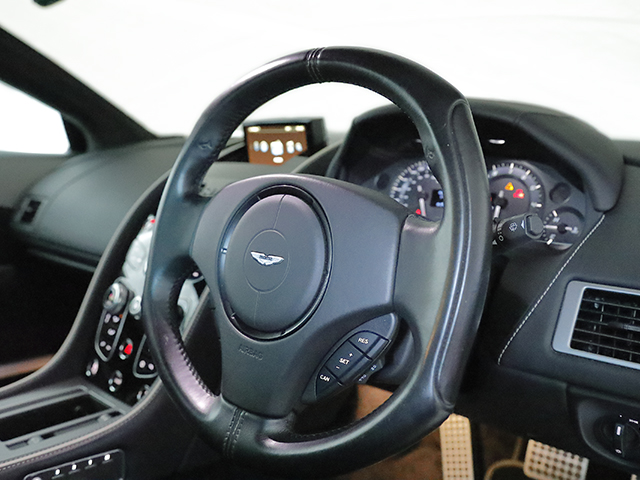 Aston Martin DB9GT